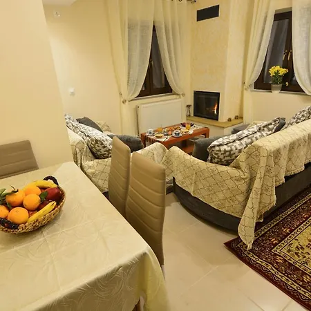 στροφυλιά Πανσιόν